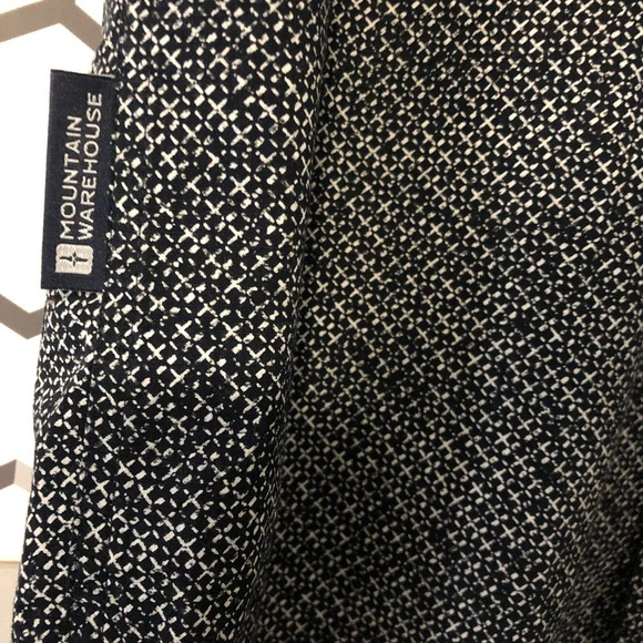 🛍️3/$40 Mountain Warehouse casual button down shirt Size Medium - Picture 4 of 4
